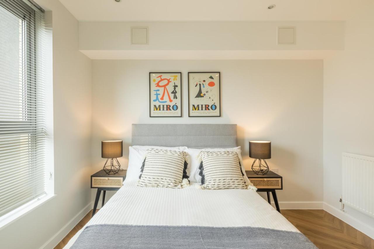 Executive 2Br Apartment Next To Station + Parking 剑桥 外观 照片
