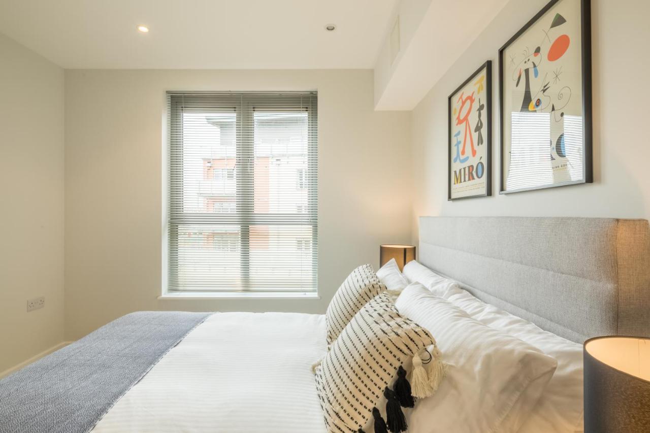 Executive 2Br Apartment Next To Station + Parking 剑桥 外观 照片