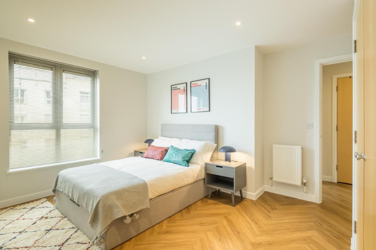 Executive 2Br Apartment Next To Station + Parking 剑桥 外观 照片