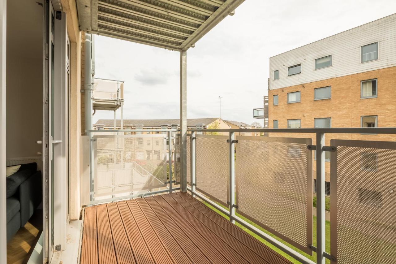 Executive 2Br Apartment Next To Station + Parking 剑桥 外观 照片